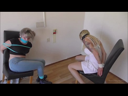 ❤️ Toksomaniulo / ligita kaj buŝoŝtopita / junulino en mizero Bonega porno ĉe eo.xxxtun.ru ❌❤